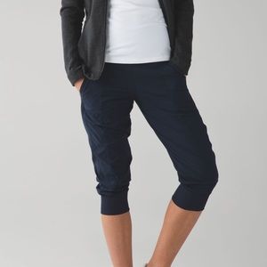 Lululemon In Flux Cropped Pants
